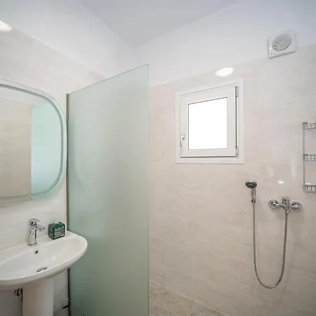 Maritina's Amazing Sea View *