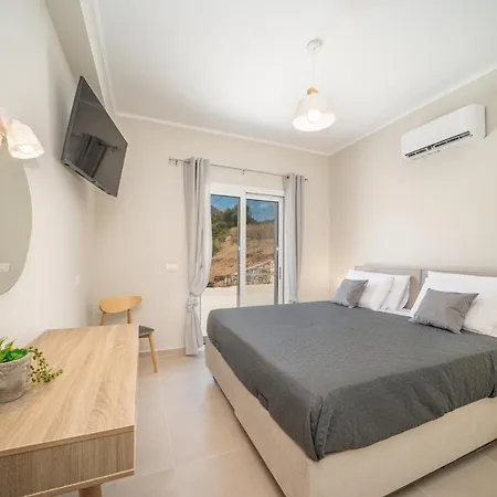 Maritina's Amazing Sea View * أيّا إفيميا